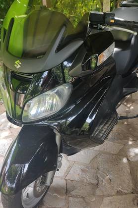 SUZUKI BURGMAN 650 SUZUKI BURGMAN 650